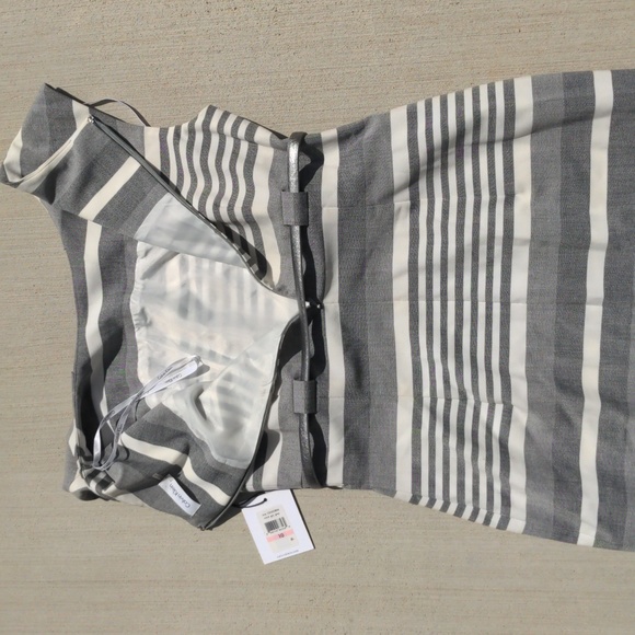 SOLD 💐Calvin Klein women's sheath dress grey white striped - Picture 6 of 8